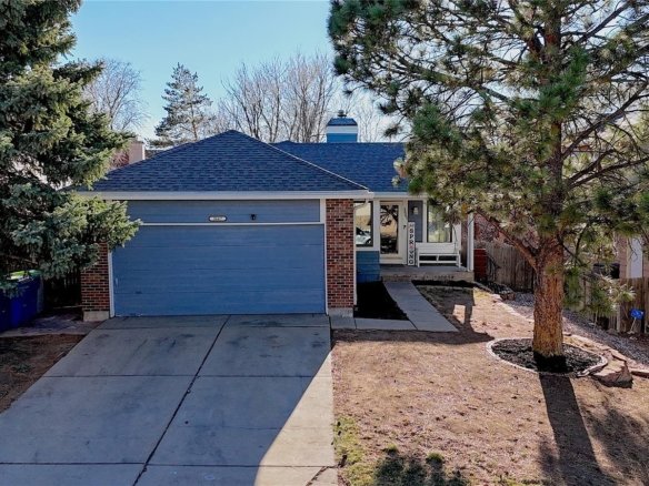 3667 S Flanders St, Aurora, CO 80013 - Photo 2