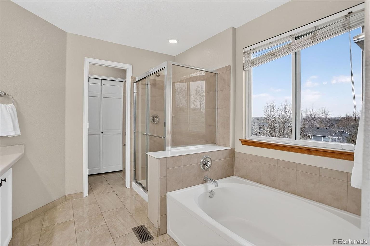 16049-brooklime-ct-parker-14