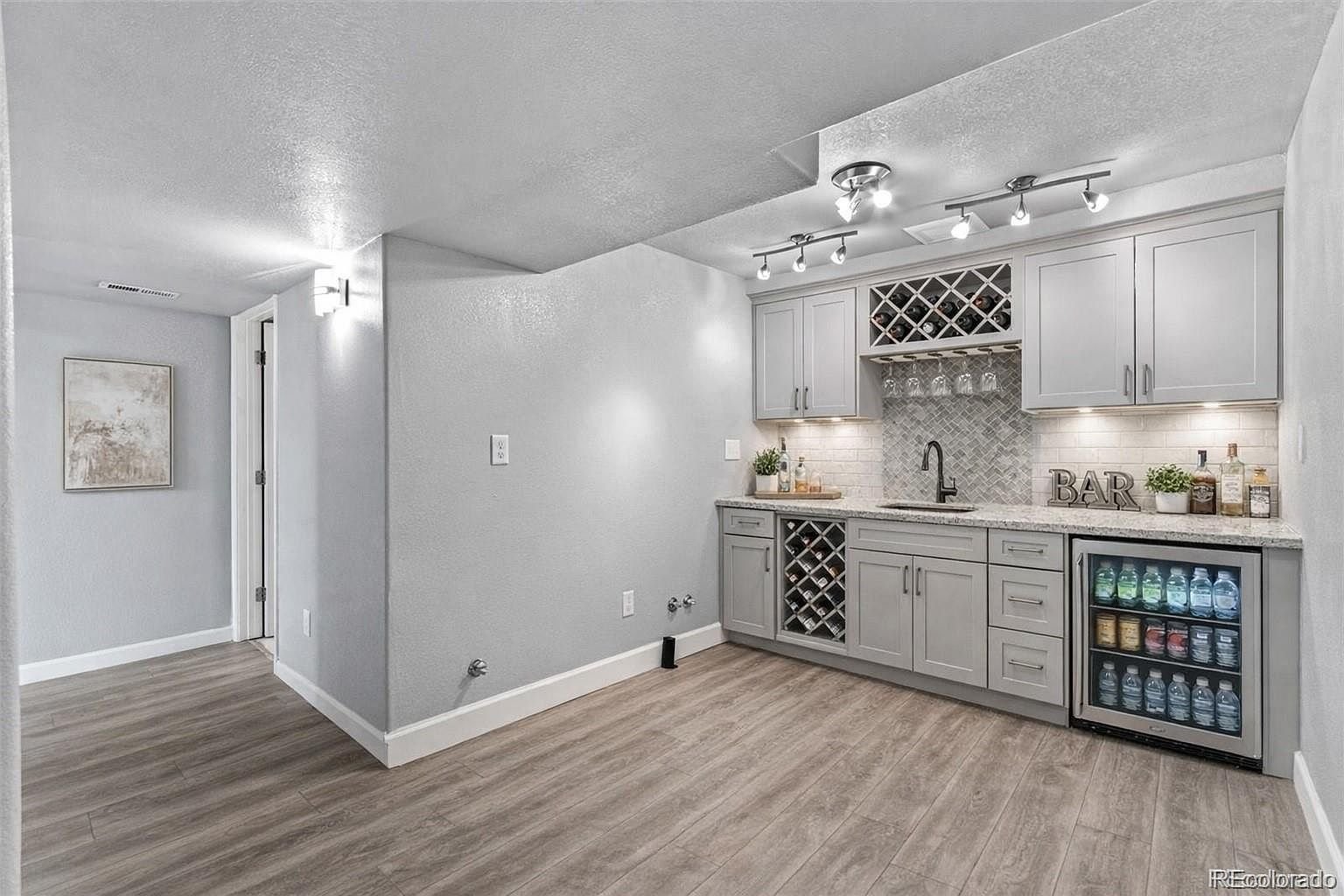 16049-brooklime-ct-parker-24