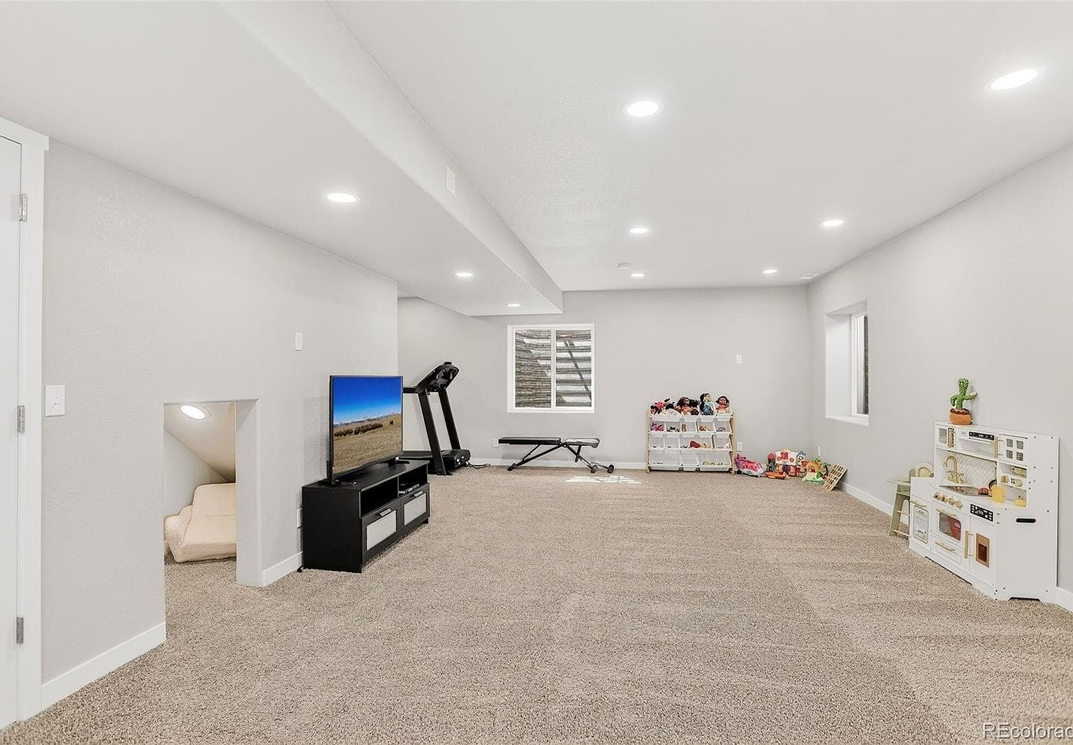 8265 Burl Wood Dr, Colorado Springs, CO 80908 - Photo 22