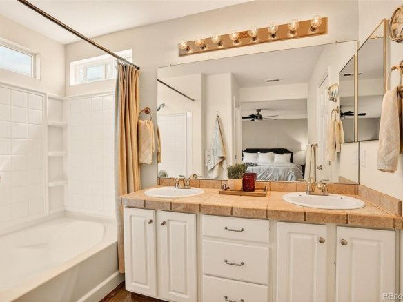 7454 S Norfolk St, Aurora, CO 80016 - Photo 14